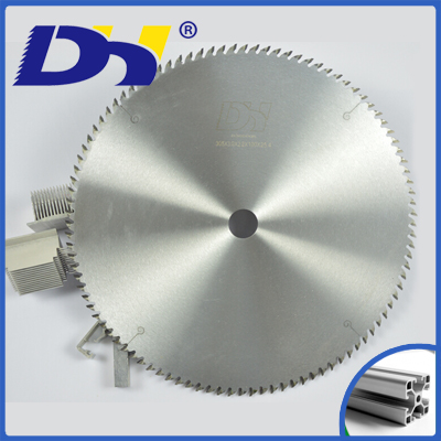 如何才是使用鋁材鋸片的角度？