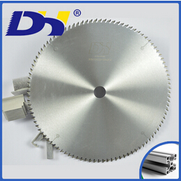 如何才是使用鋁材鋸片的角度？